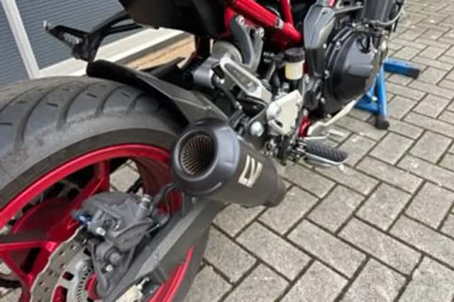 Kawasaki Z900 (2023) thumbnail 5
