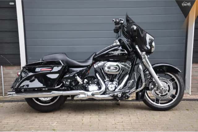 Harley-Davidson Street Glide 103 (2013) thumbnail 2