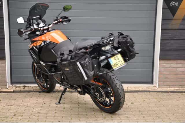 KTM 1050 Adventure (2015) thumbnail 4
