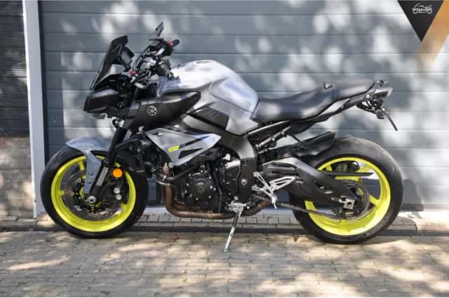 Yamaha MT-10 (2019) thumbnail 5