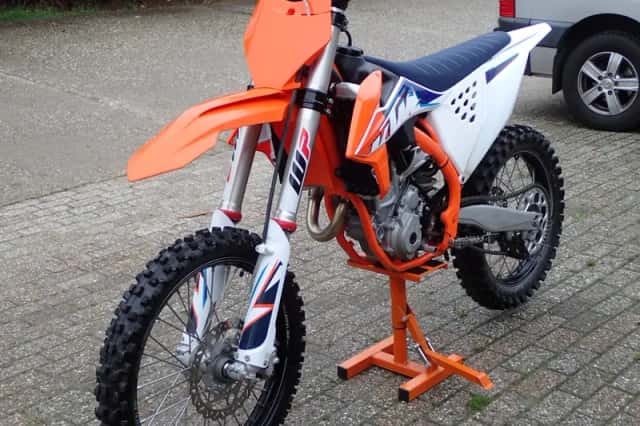KTM 250 SX-F (2022) thumbnail 4
