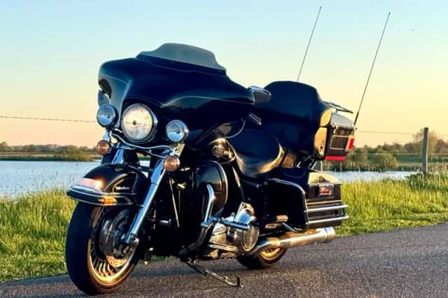 Harley-Davidson Ultra Glide (2009) thumbnail 1