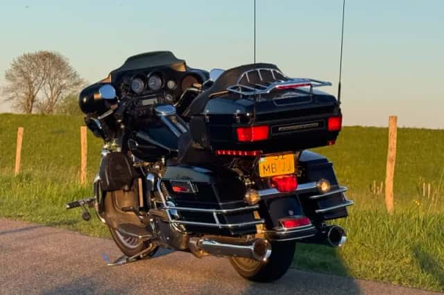 Harley-Davidson Ultra Glide (2009) thumbnail 3