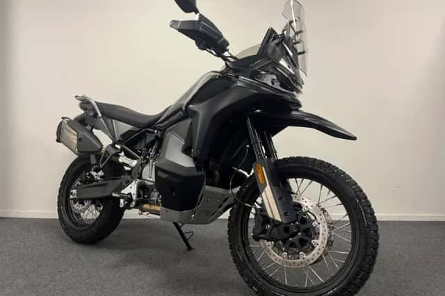 CFMoto 800 MT (2025) thumbnail 1