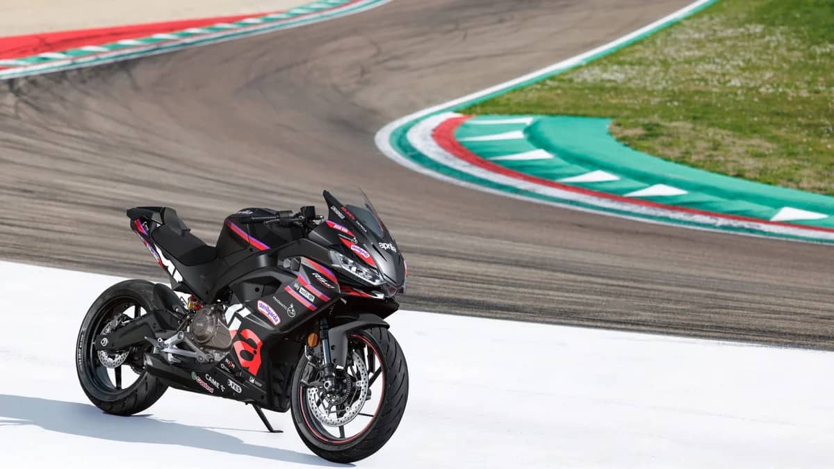 Aprilia introduceert RS 457 GP Replica met opvallende graphics