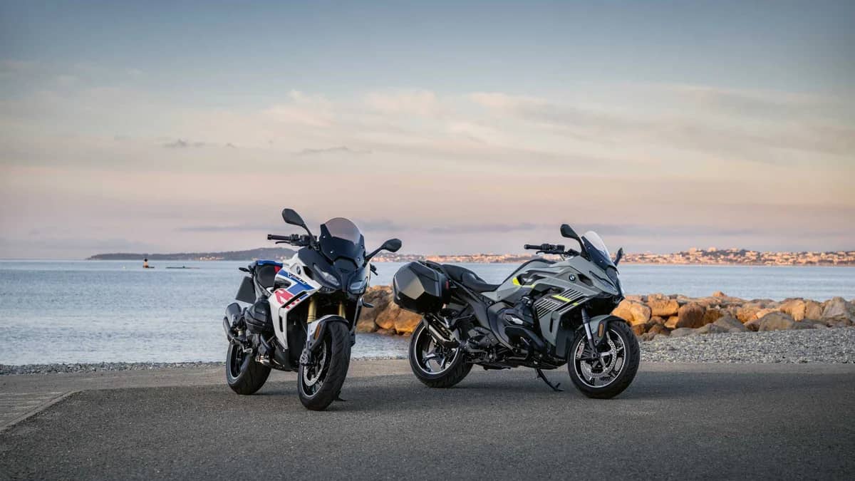 BMW Motorrad viert 50 jaar RS-productie en competitie-motorfietsen