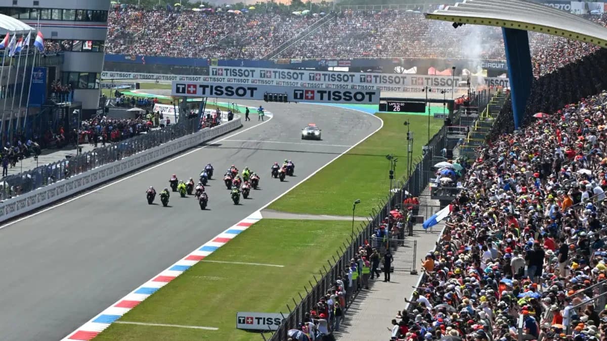 Ogura wint zijn eerste MotoGP-race tijdens hete TT Assen