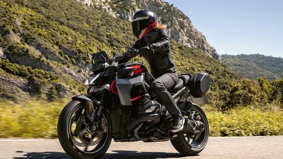 BMW R 1300 R krijgt nieuw Touring Package voor meer praktisch gebruik