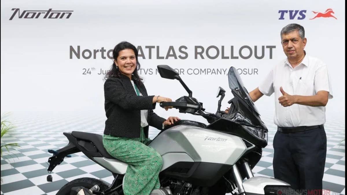 Eerste Norton Atlas motoren geproduceerd in India