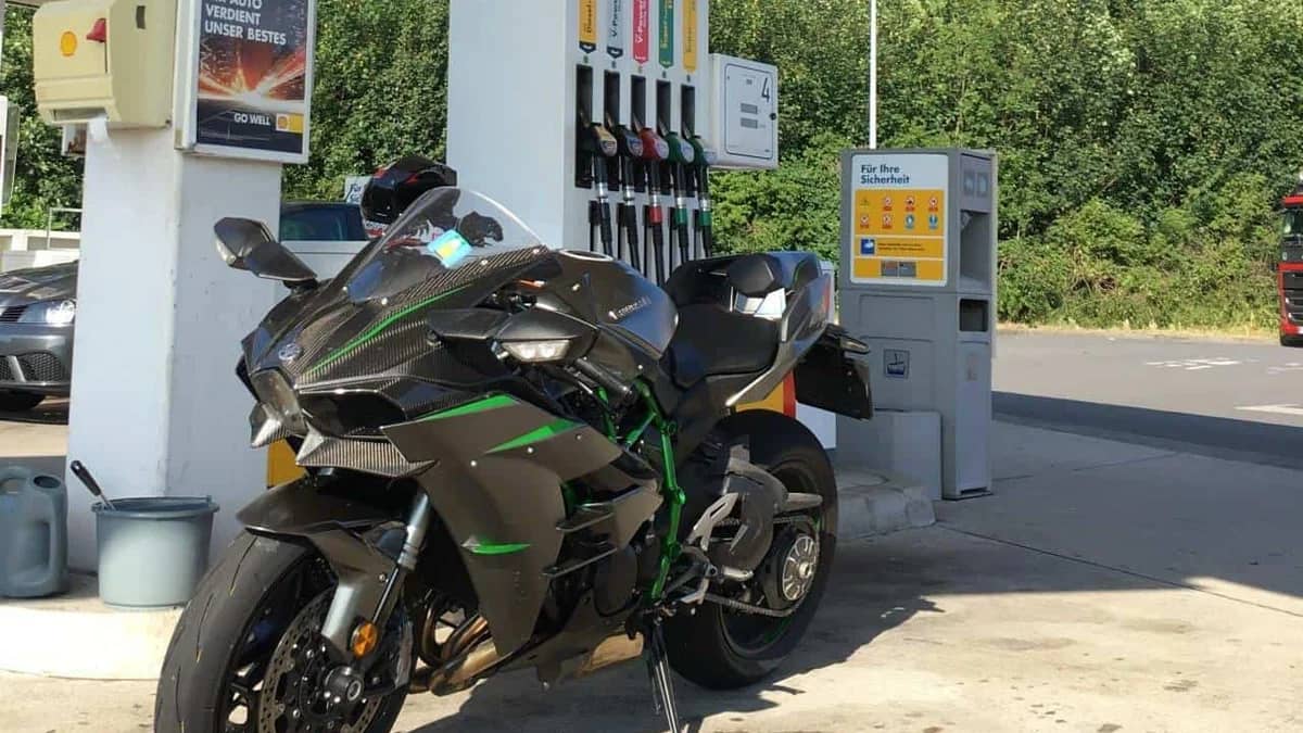Hoge brandstofprijzen: de zuinigste motorfietsen van 2026