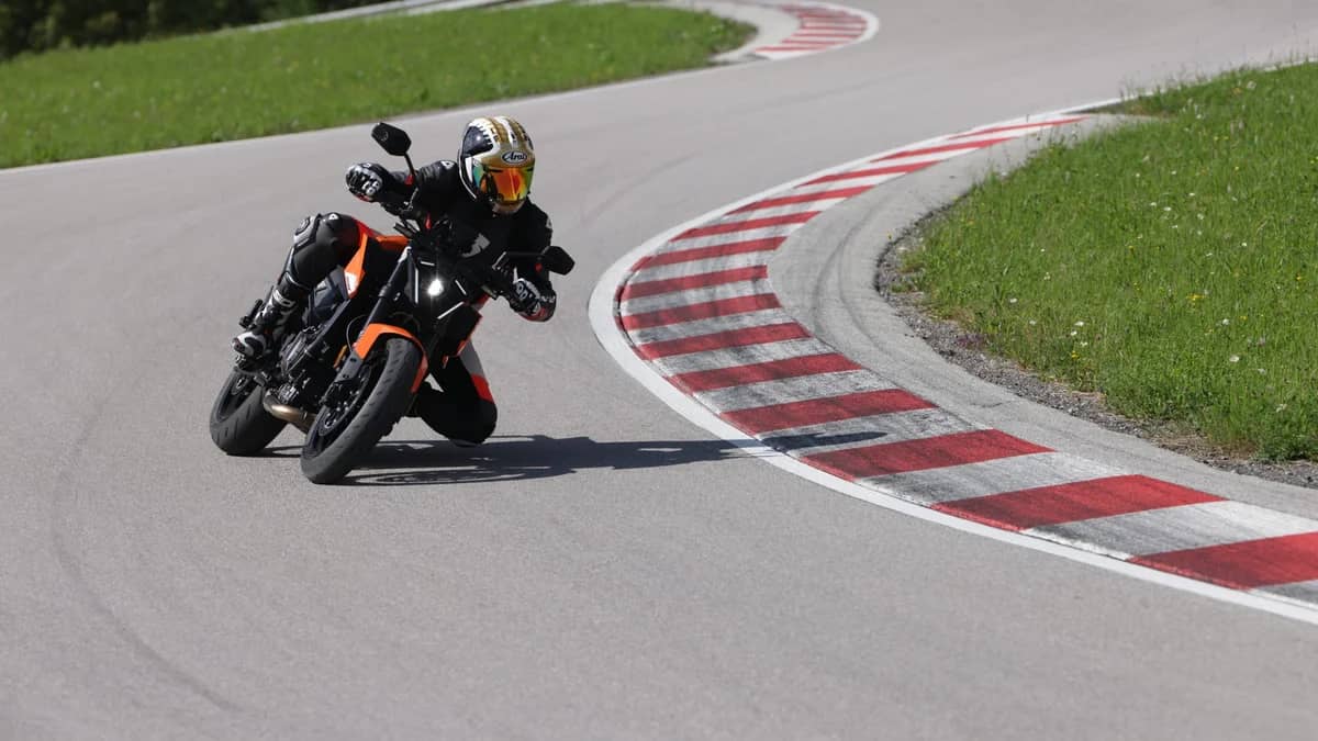 KTM beëindigt gebruik van Demo modus op motoren