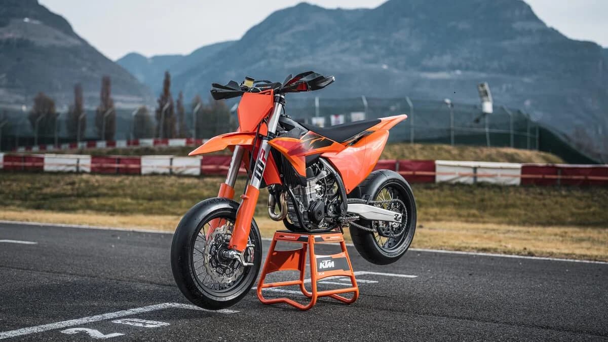 KTM onthult 2027-update van de 450 SMR