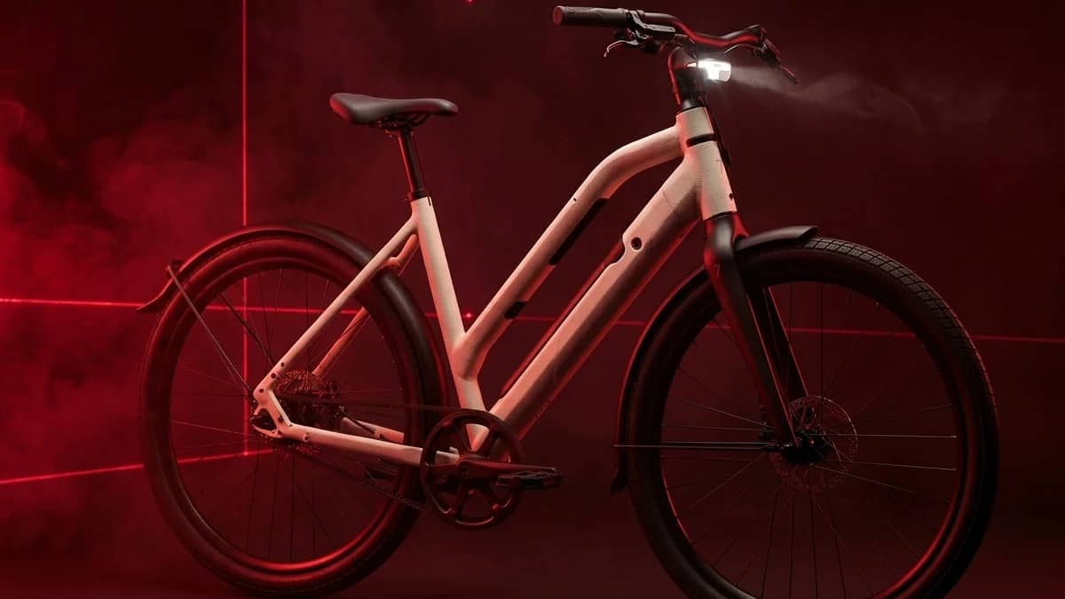 Raleigh introduceert elektrische stadsfiets met GPS en koolstofriemaandrijving
