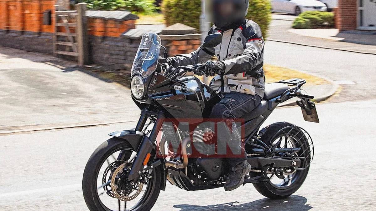 Royal Enfield Himalayan 750 gespot in productieklaar stadium