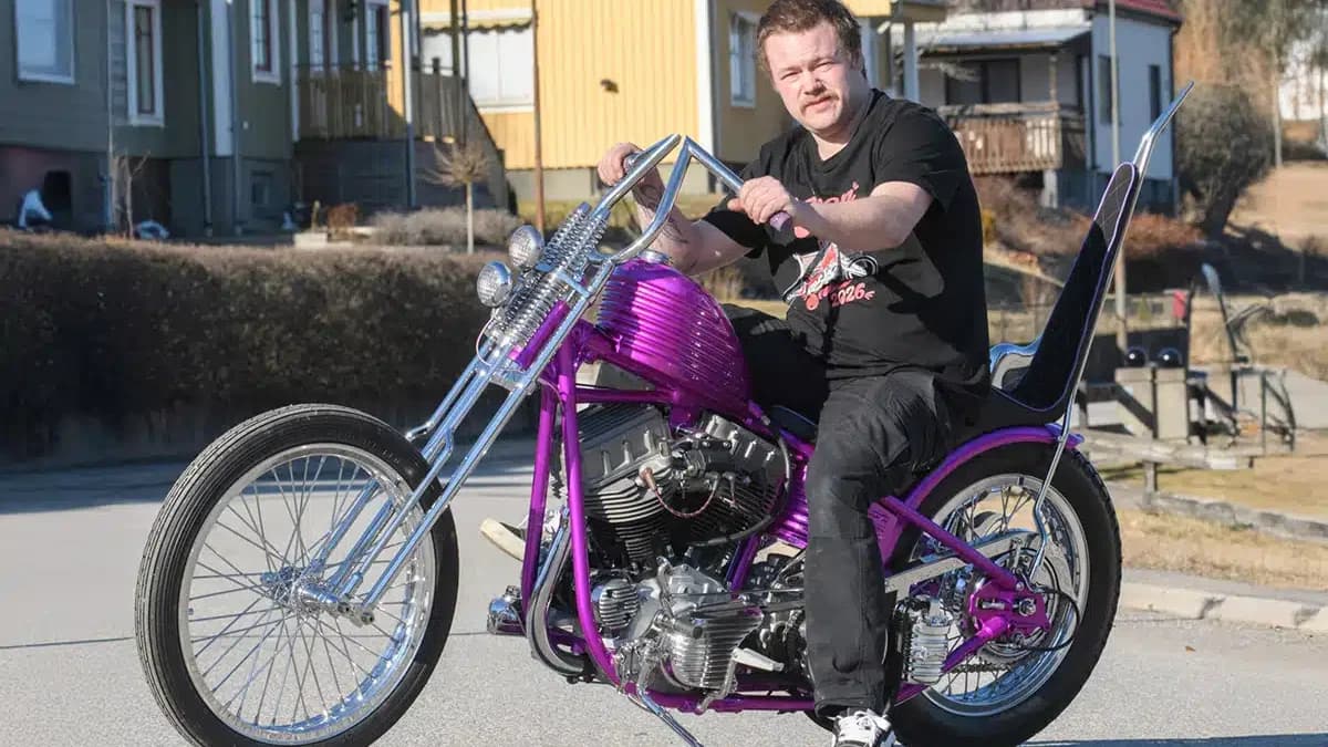 Zweedse vader bouwt prijswinnende 1959 Panhead zonder rijbewijs