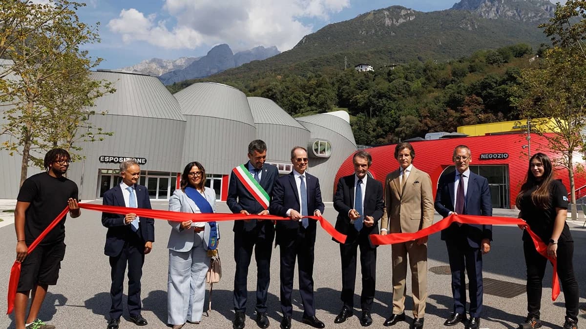 Nieuwe Moto Guzzi-fabriek geopend na investering van 50 miljoen euro